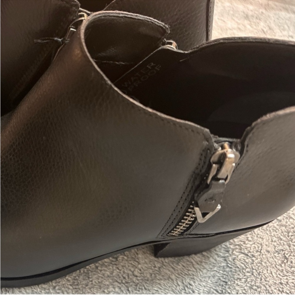 Vionic Black Ankle Booties NWT - image 2